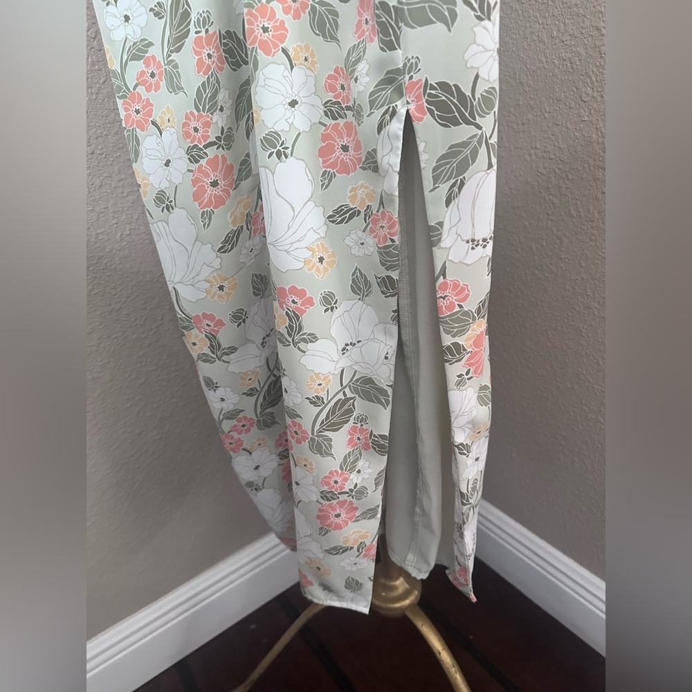 Abercrombie & Fitch Light Mint Floral Midi Dress with Pink and White Flowers - Picture 8 of 10